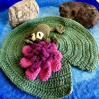 Frog & Lilypad Play Set Crochet