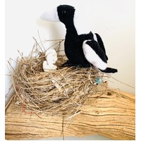 Magpie Finger Puppet